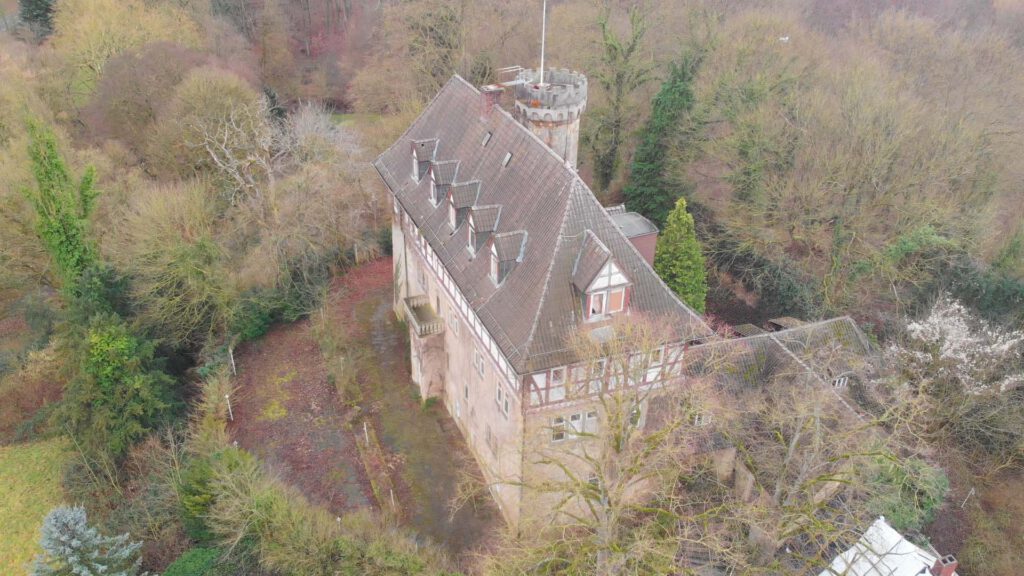 Schloss Arensburg Lost Place